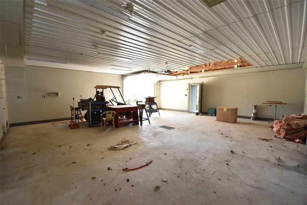 Photo 45 — 518 W Main Street, Maud, OK 74854