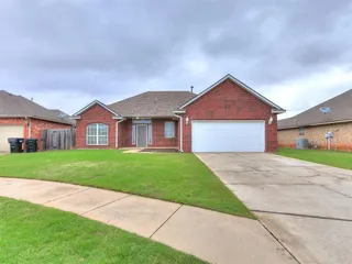 Sold home at 1005 NE 32nd Street