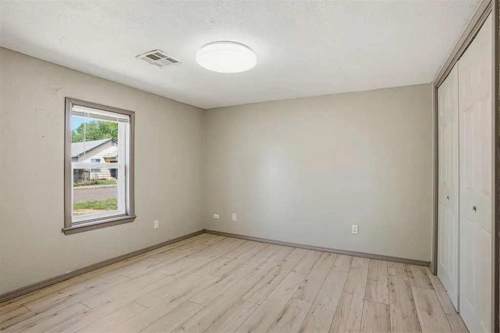 Photo 25 — 819 W 9th Street, Elk City, OK 73644