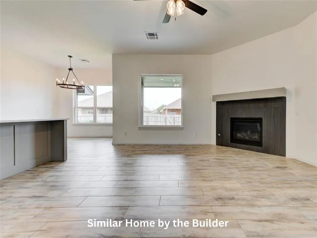 Photo 5 — 1952 W Flintlock Way, Mustang, OK 73064
