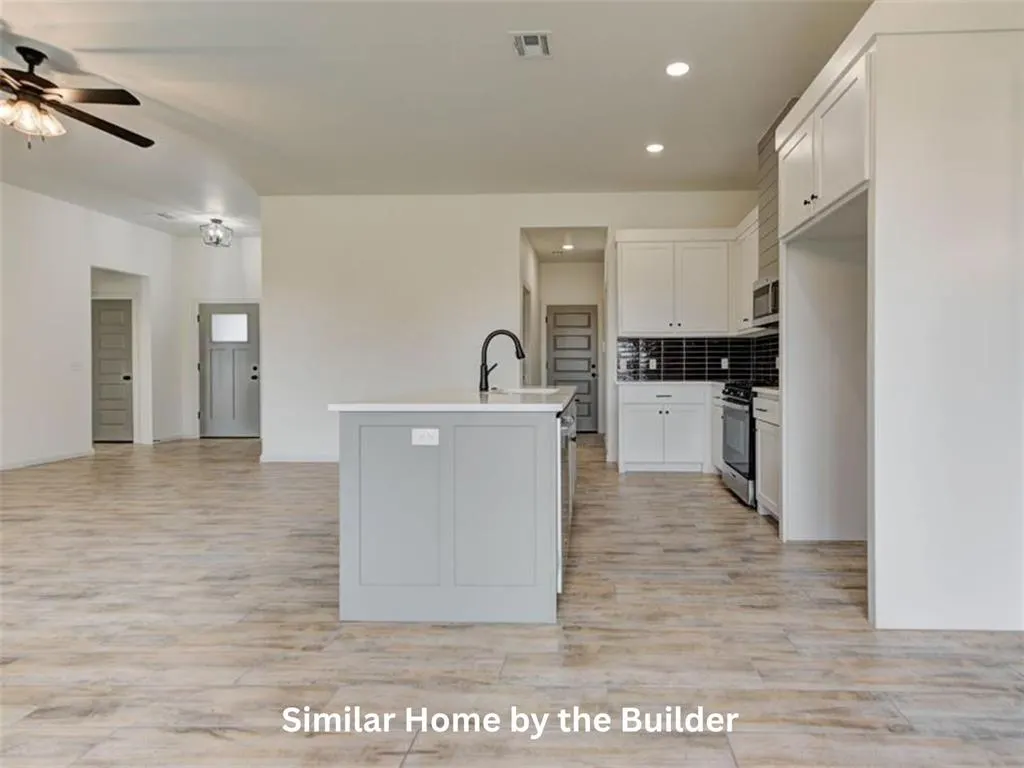 Photo 13 — 1952 W Flintlock Way, Mustang, OK 73064