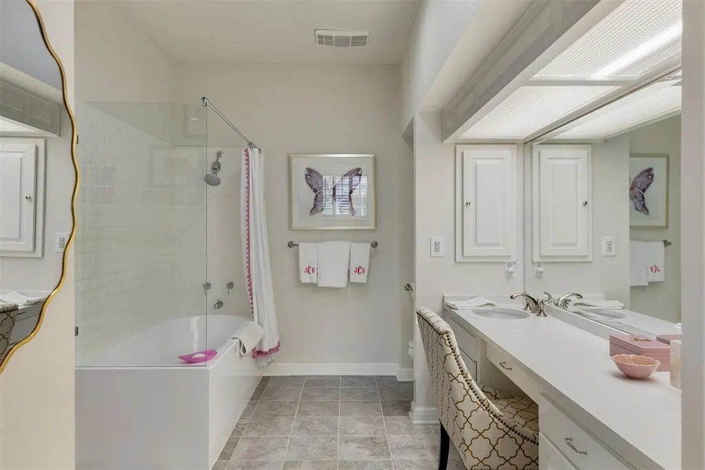 Photo 32 — 326 NW 16th Street, Oklahoma City, OK 73103