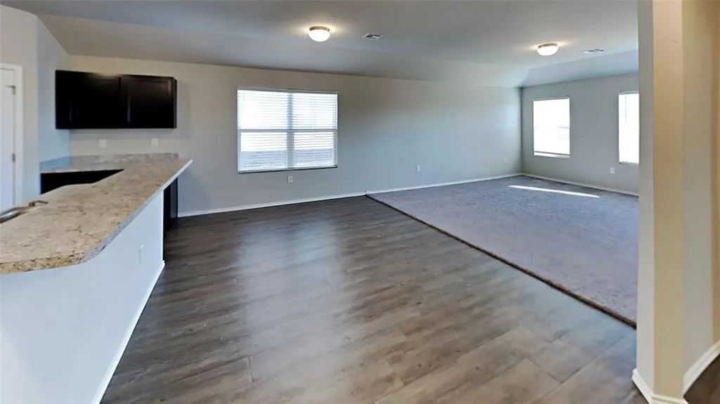 Photo 3 — 11748 NW 99th Terrace, Yukon, OK 73099