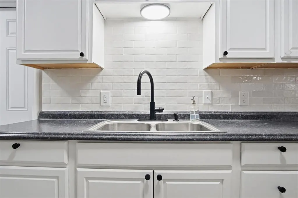 Photo 8 — 707 W 7th Street, Shawnee, OK 74801
