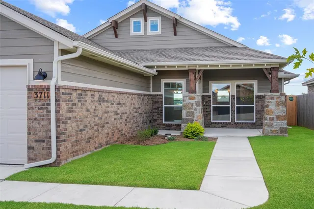 Photo 2 — 3711 Eureka Drive, Norman, OK 73069
