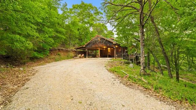 Photo 8 — 3900 Forks Lane, Sulphur, OK 73086