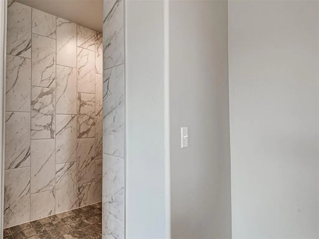 Photo 39 — 7609 Three Woods Lane, Yukon, OK 73099