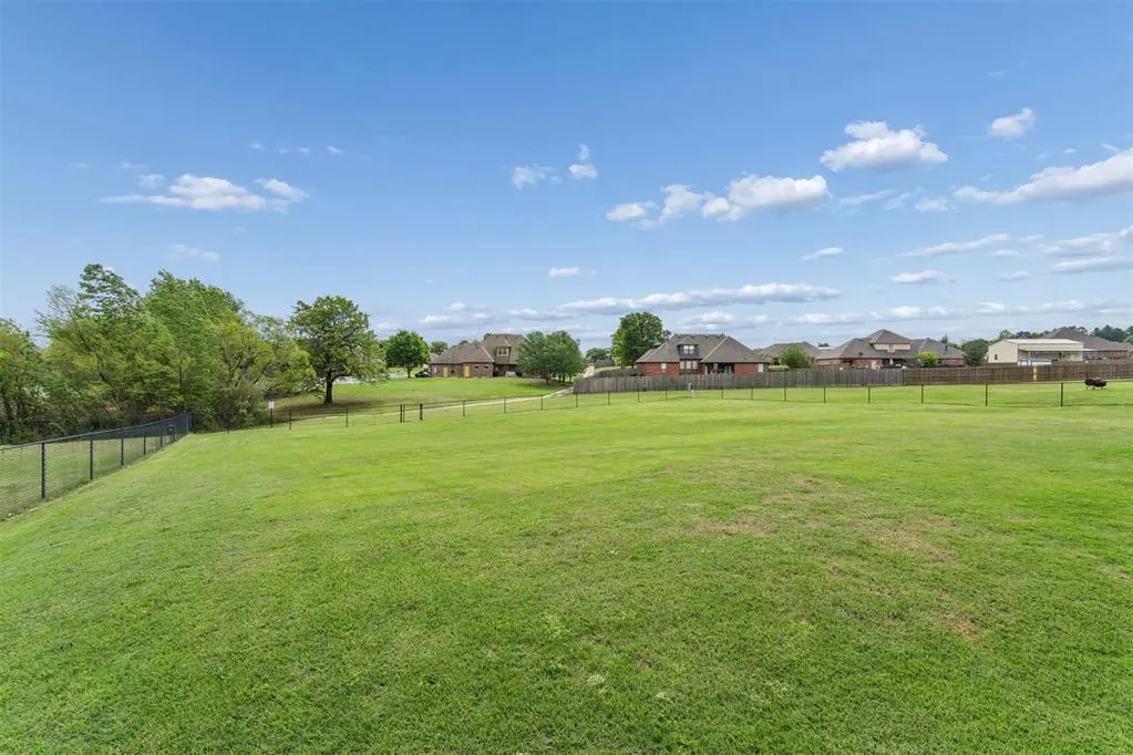 Photo 48 — 752 Sterling Drive, Choctaw, OK 73020