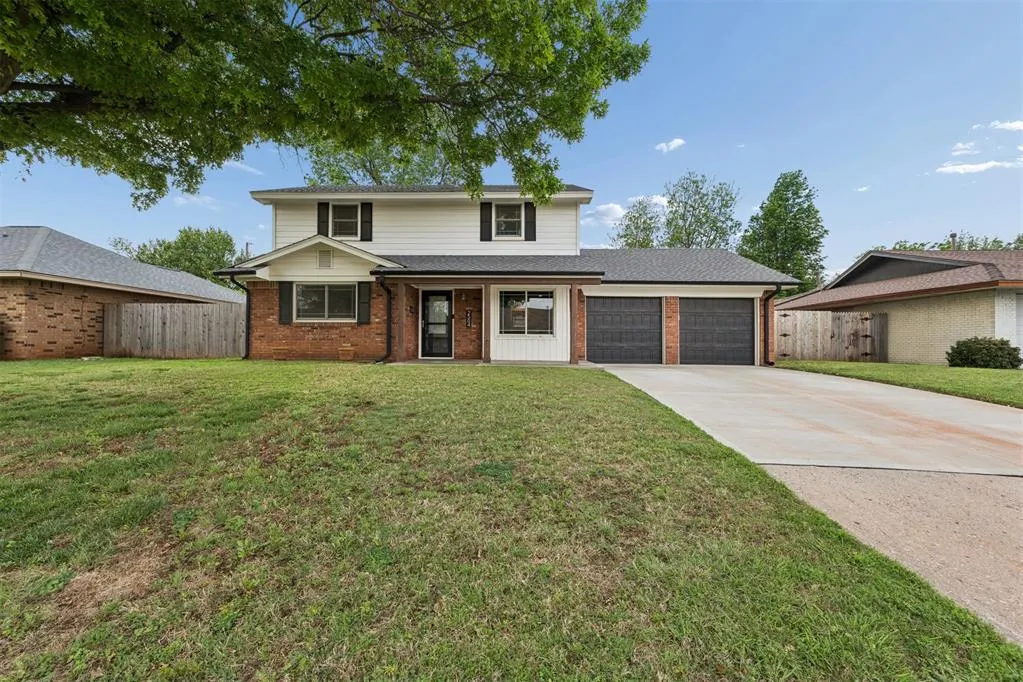 Front exterior — 2504 NW 115th Street, Oklahoma City, OK 73120