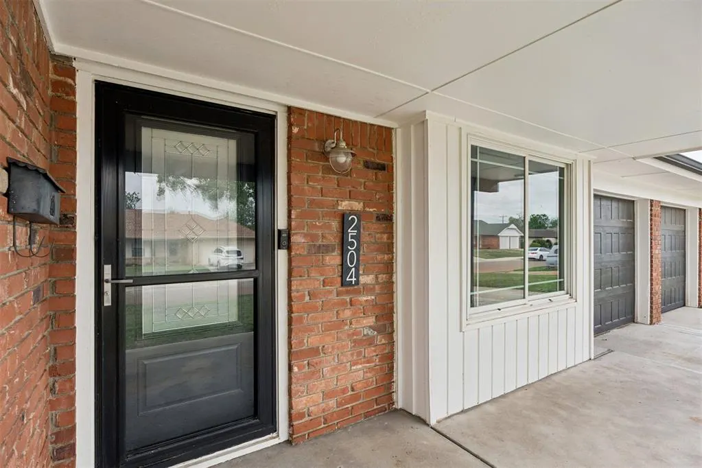 Photo 3 — 2504 NW 115th Street, Oklahoma City, OK 73120
