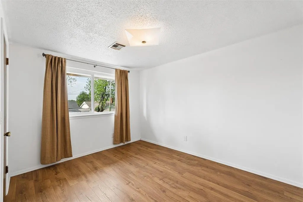 Photo 33 — 2504 NW 115th Street, Oklahoma City, OK 73120