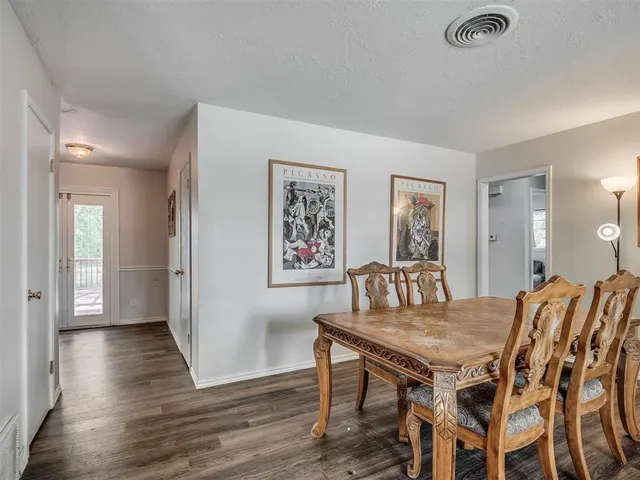 Photo 7 — 521 Clearview Drive, Norman, OK 73072