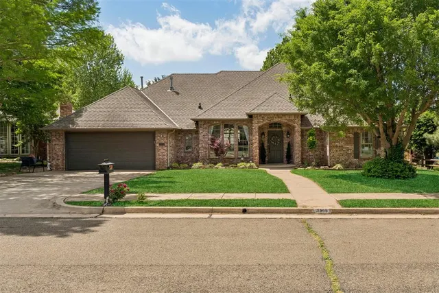 Photo 3 — 3909 Low Meadow, Edmond, OK 73003