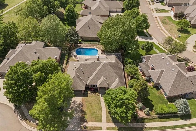 Photo 4 — 3909 Low Meadow, Edmond, OK 73003