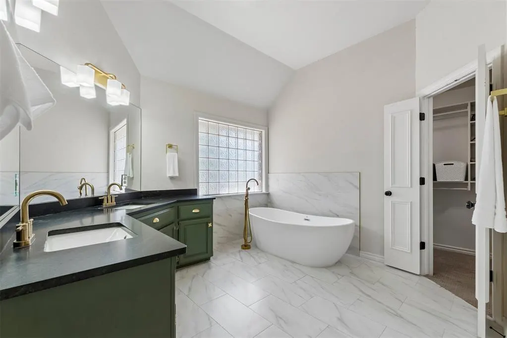 Photo 19 — 3909 Low Meadow, Edmond, OK 73003