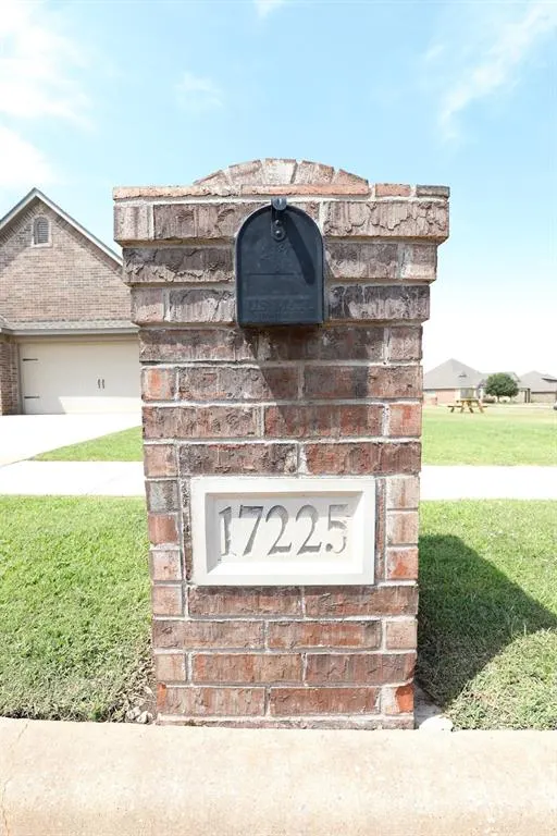 Photo 6 — 17225 Ridgewood Drive, Edmond, OK 73012