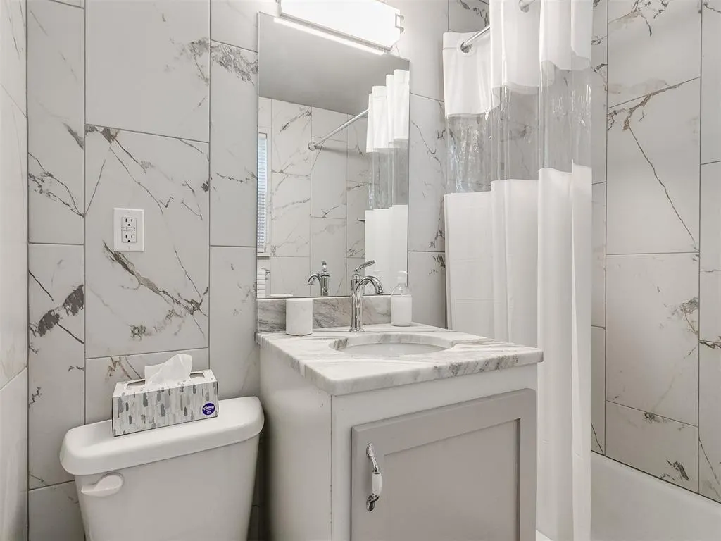 Photo 26 — 203 E Brooks Avenue 1, Norman, OK 73069