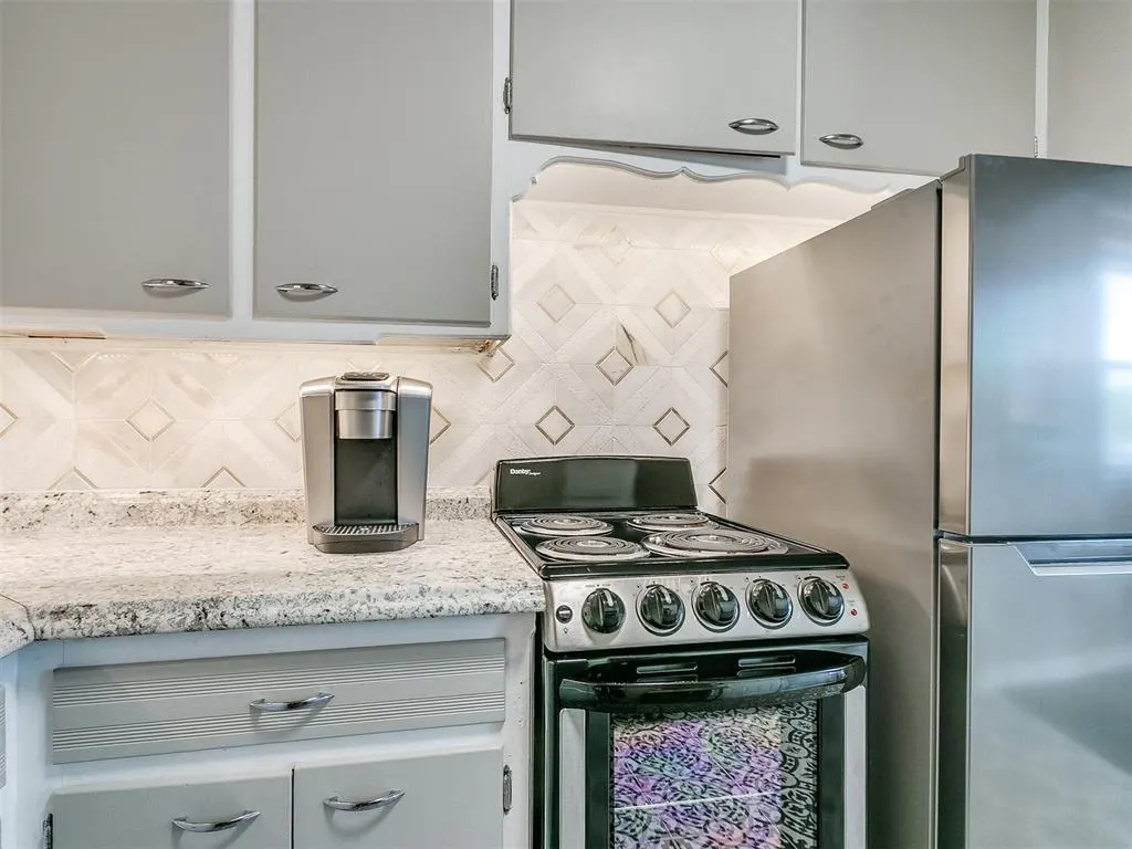 Photo 19 — 203 E Brooks Avenue 2, Norman, OK 73069