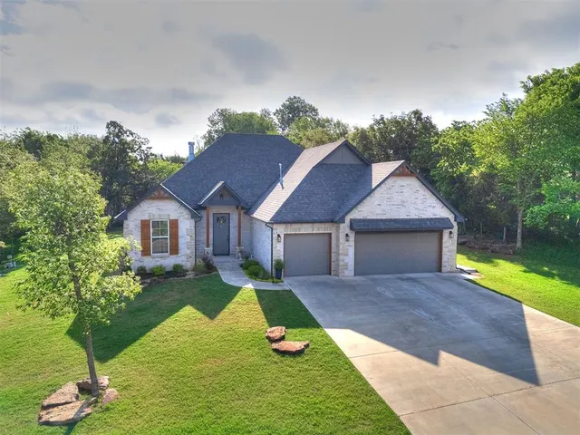 Front exterior — 12470 Stone Hill Drive, Guthrie, OK 73044