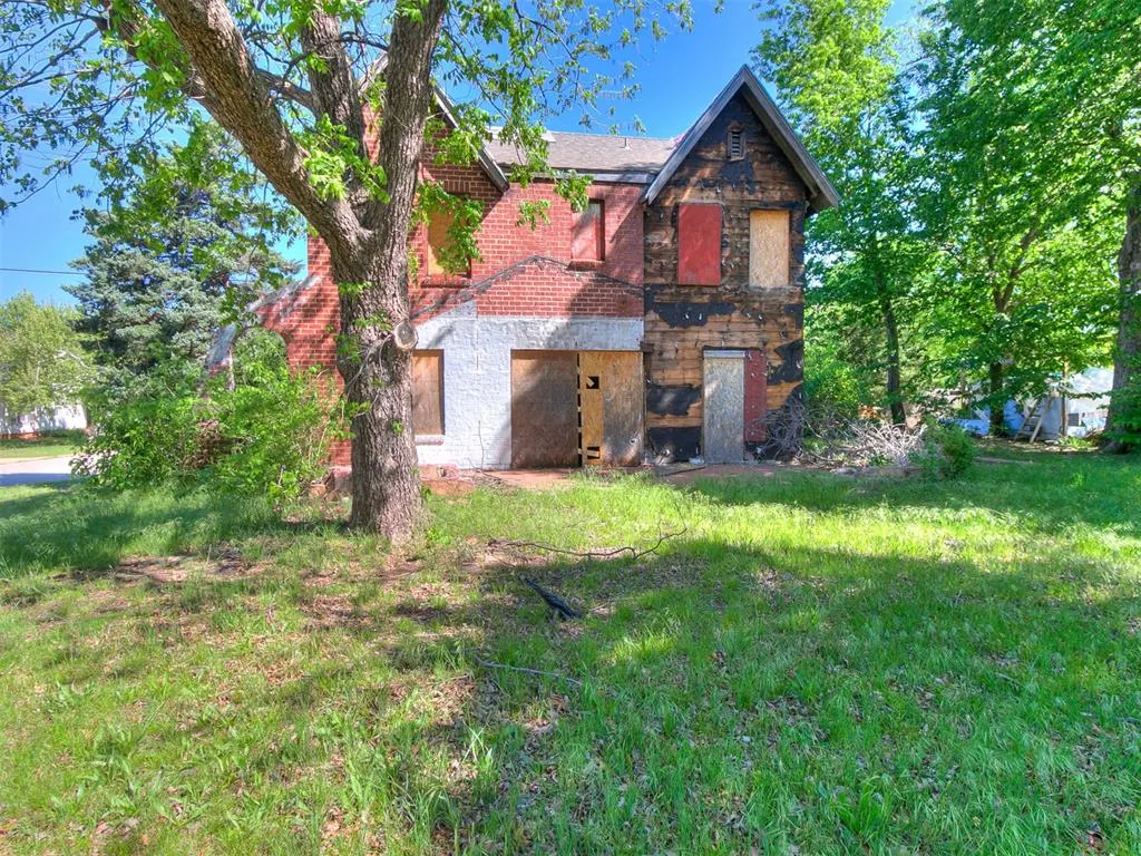 Front exterior — 1500 N Stiles Avenue, Oklahoma City, OK 73104