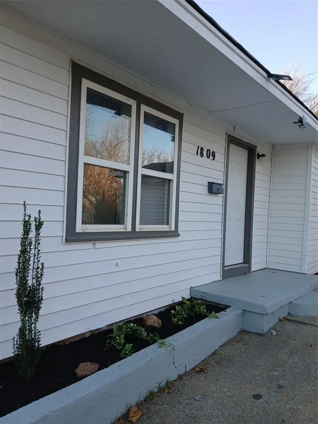 Photo 5 — 1809 W Willow Avenue, Duncan, OK 73533