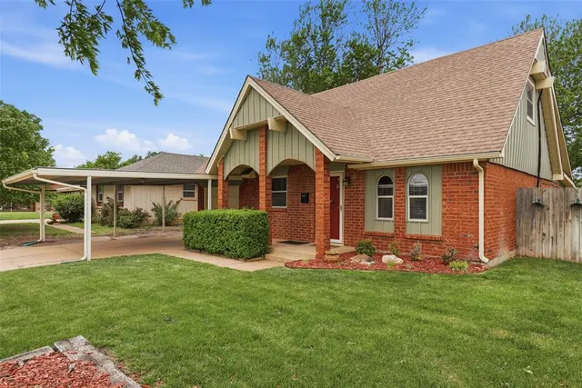 Photo 3 — 703 Crestmoor Drive, Moore, OK 73160
