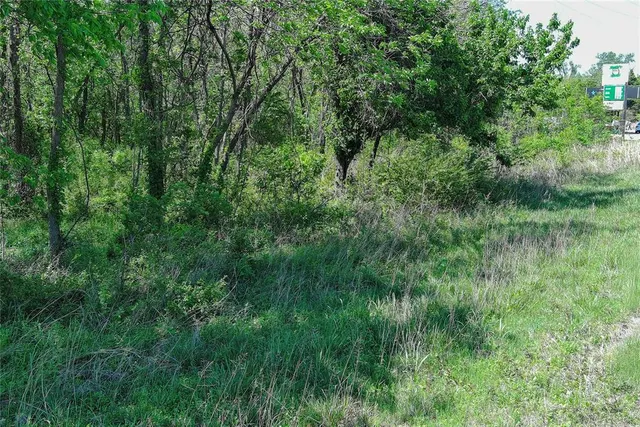 Photo 4 — 9015 S Harrah Road, Newalla, OK 74857