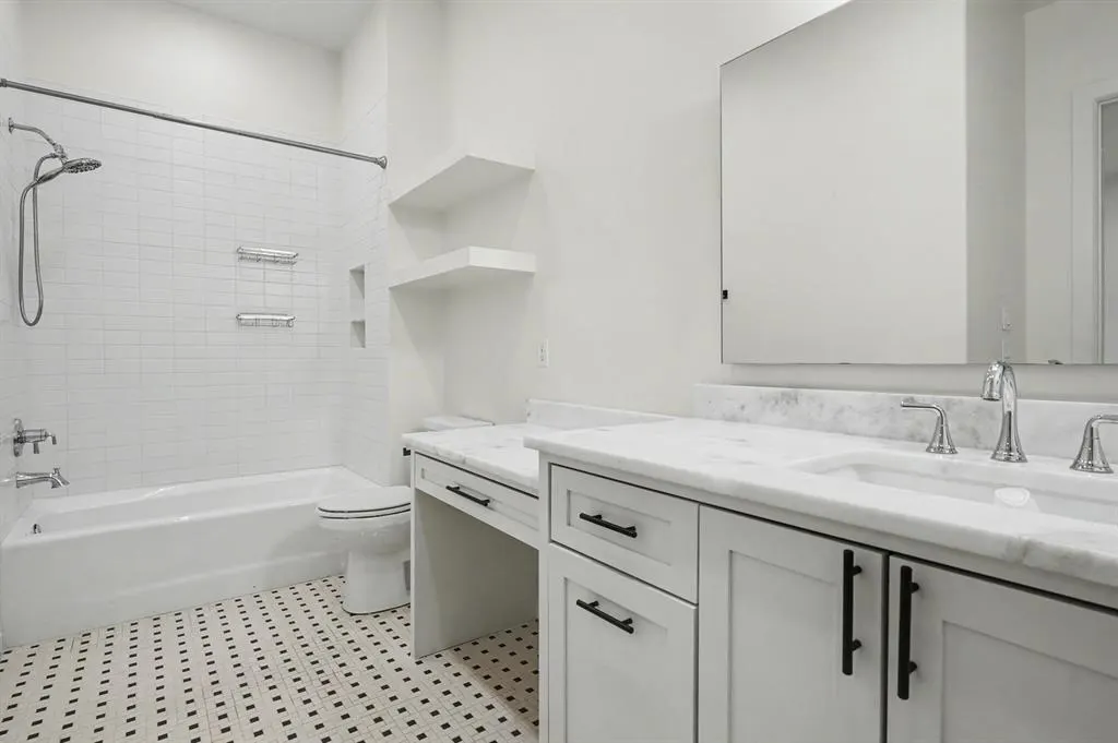 Photo 40 — 10301 NE 133rd Street, Jones, OK 73049