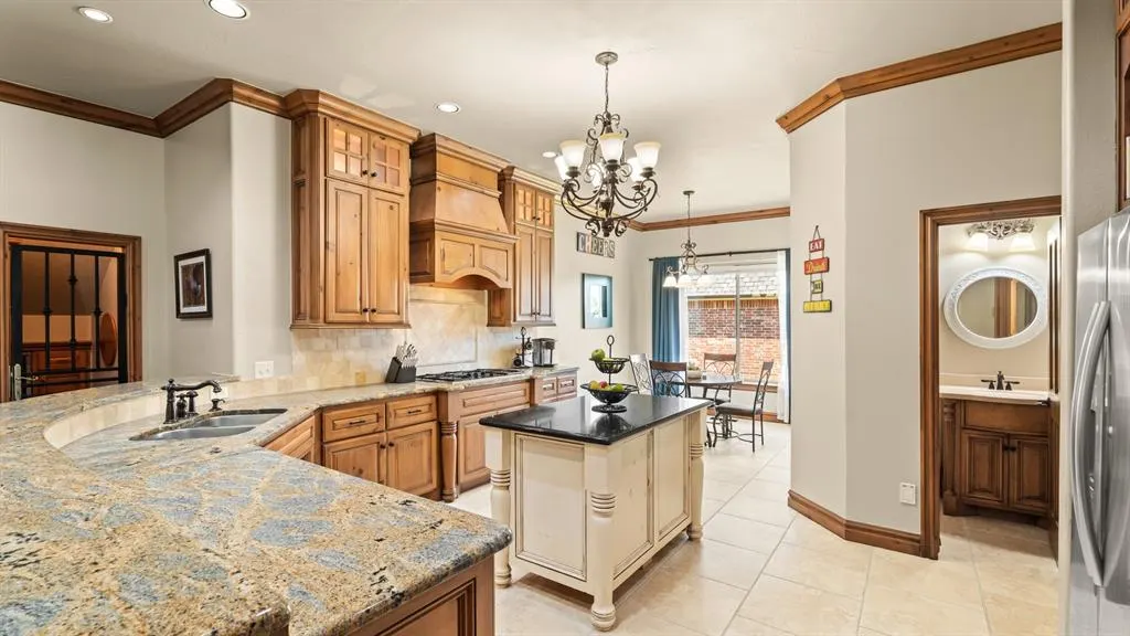 Photo 8 — 13101 Blue Canyon Circle, Oklahoma City, OK 73142