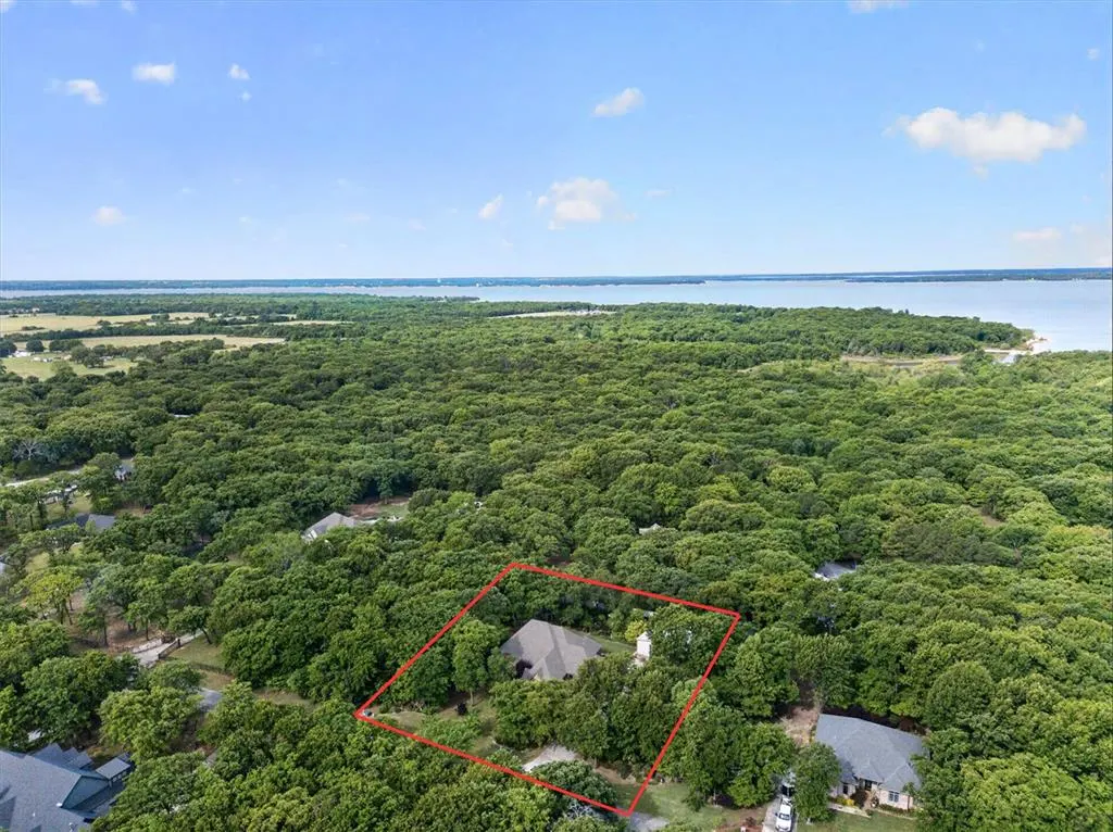 Photo 2 — 137 Red Oak Drive, Cartwright, OK 74731