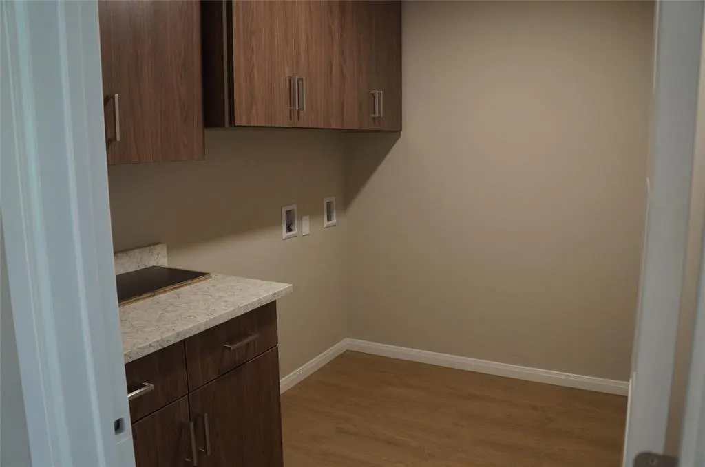 Photo 12 — 410 W Henderson, Wayne, OK 73095