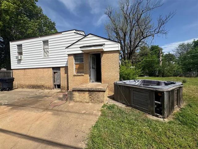 Photo 3 — 4042 NW Liberty Street, Oklahoma City, OK 73107