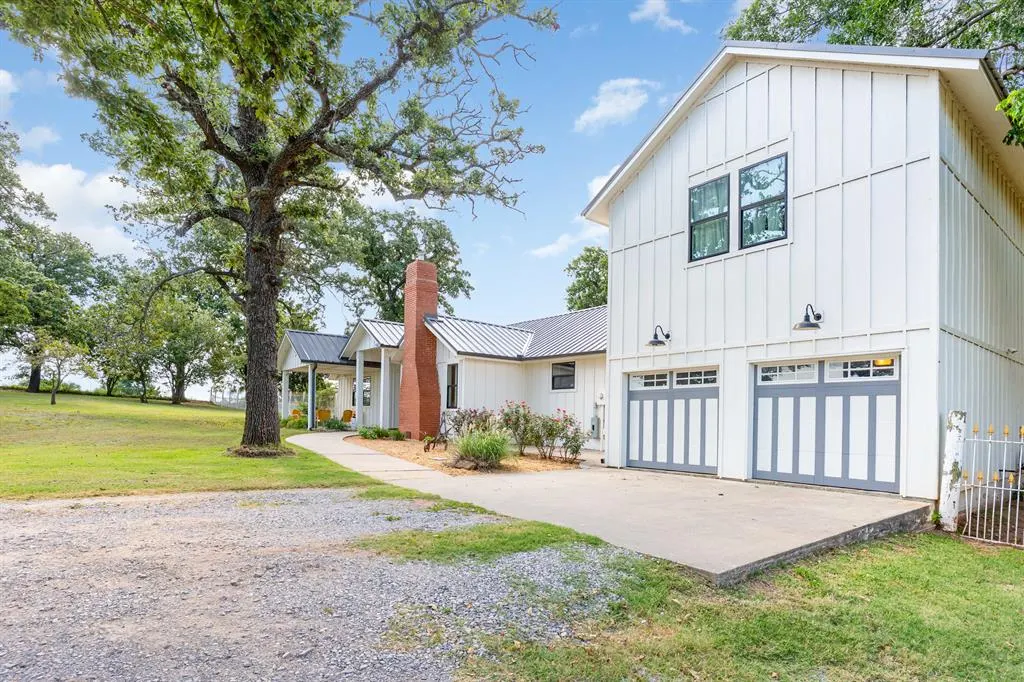 Photo 9 — 2576 NE 10th Street, Blanchard, OK 73010