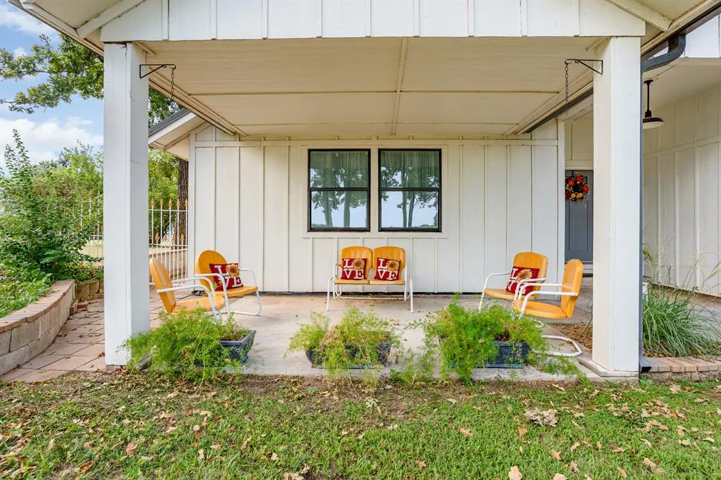 Photo 11 — 2576 NE 10th Street, Blanchard, OK 73010