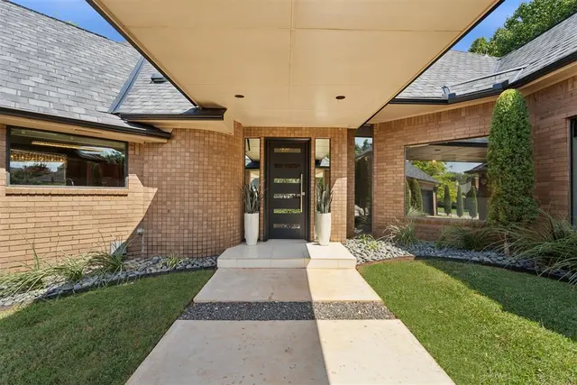Photo 4 — 4501 Val Verde Drive, Oklahoma City, OK 73142