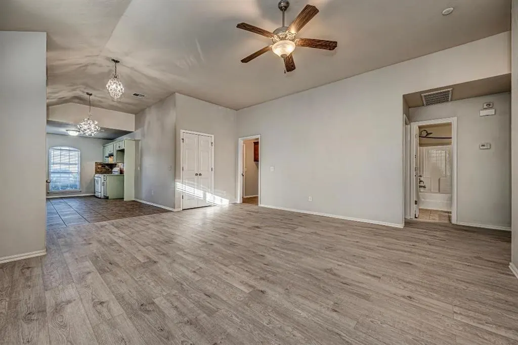 Photo 4 — 1420 NW 126th Street, Oklahoma City, OK 73120