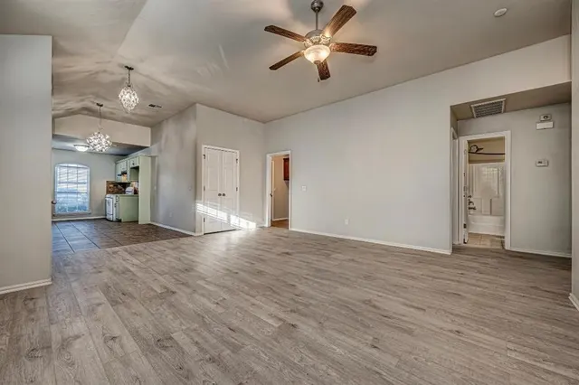 Photo 4 — 1420 NW 126th Street, Oklahoma City, OK 73120