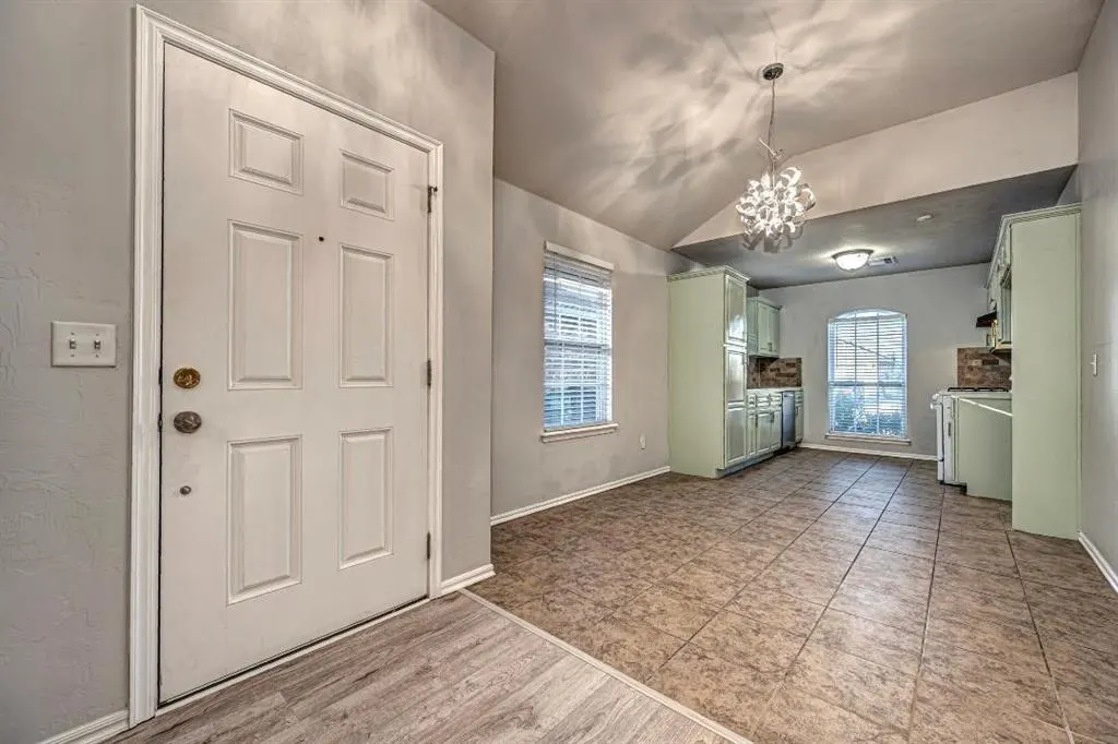 Photo 5 — 1420 NW 126th Street, Oklahoma City, OK 73120