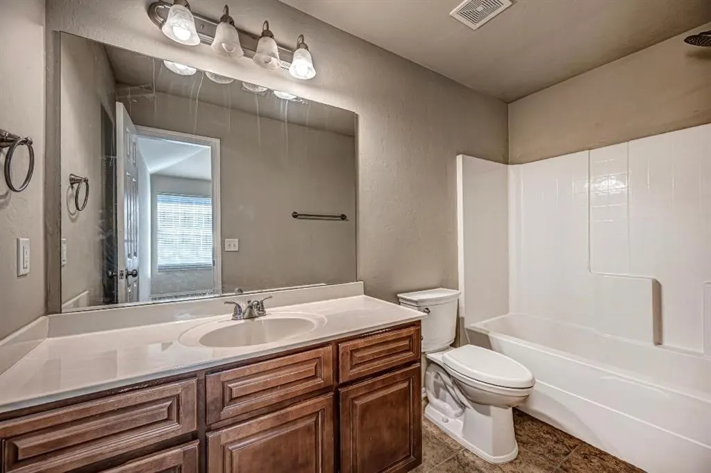 Photo 18 — 1420 NW 126th Street, Oklahoma City, OK 73120