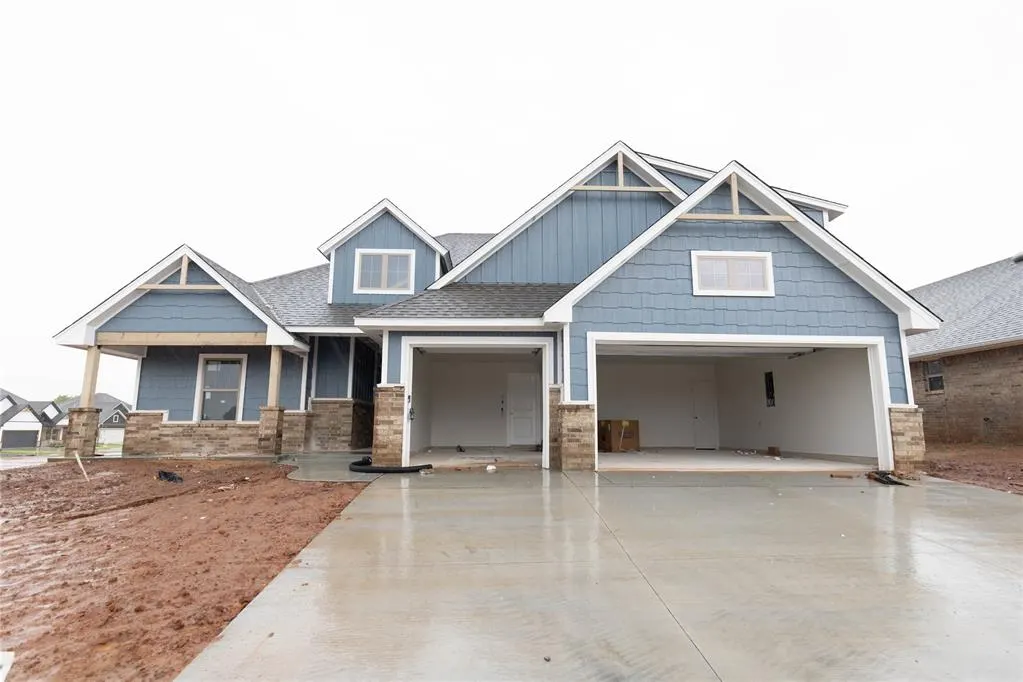 Photo 2 — 9204 NW 86th Terrace, Yukon, OK 73099