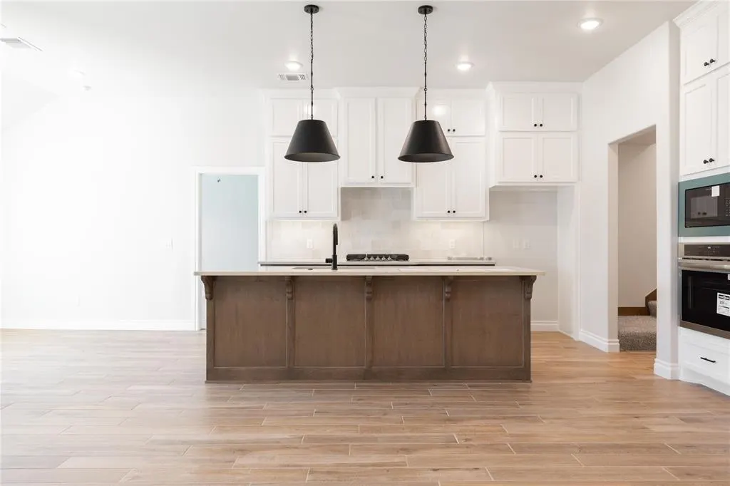 Photo 3 — 9204 NW 86th Terrace, Yukon, OK 73099