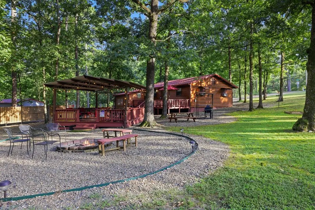 Front exterior — 17 Halibut Bay Road, Broken Bow, OK 74728