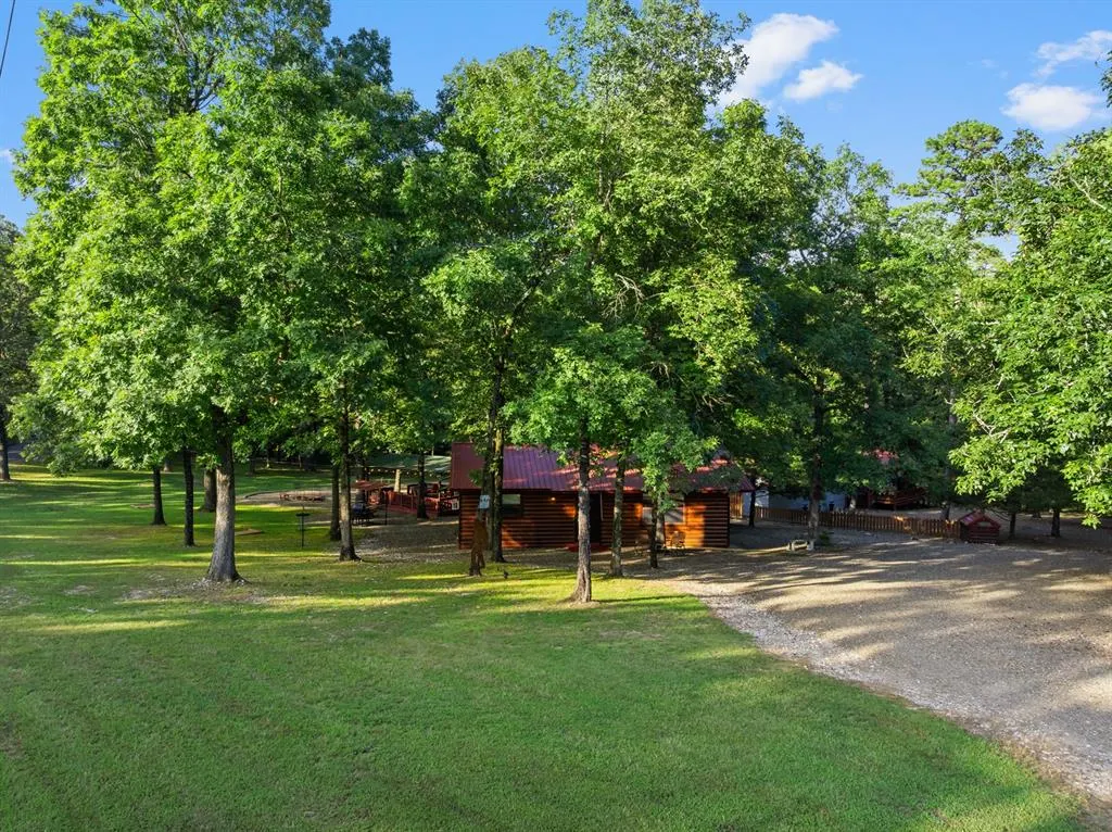 Photo 3 — 17 Halibut Bay Road, Broken Bow, OK 74728