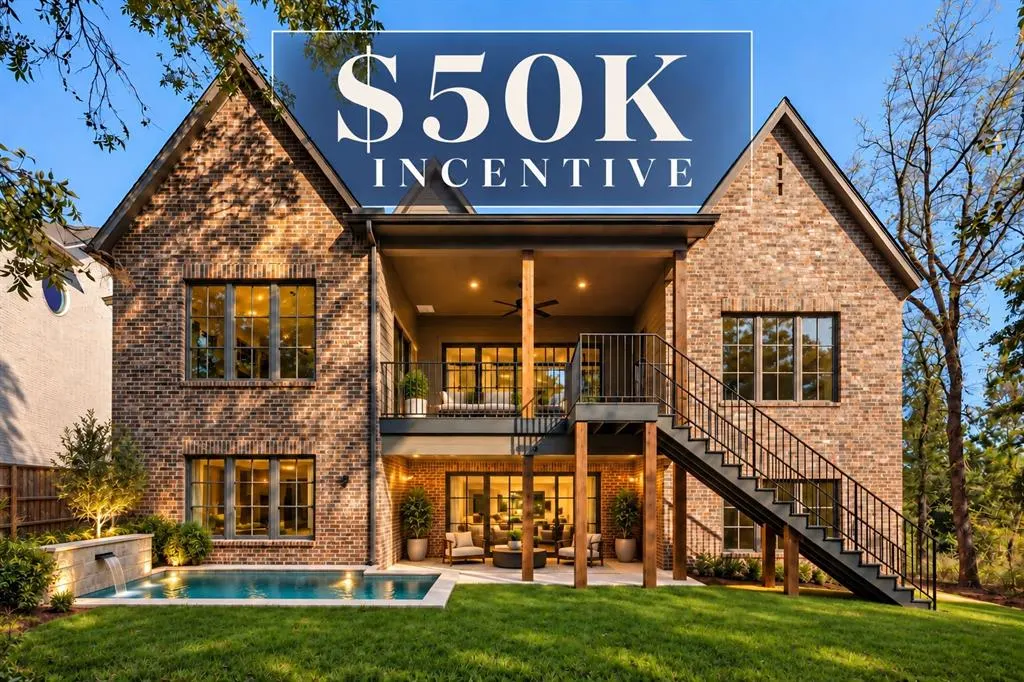 Front exterior — 7524 Walk in the Park Drive, Edmond, OK 73034