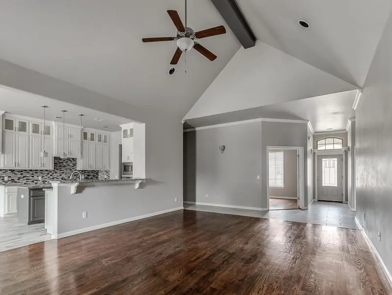 Photo 3 — 10405 CHERRYWOOD Drive, Oklahoma City, OK 73151
