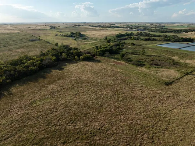 Photo 2 — 1519 County Street 2820, Pocasset, OK 73079