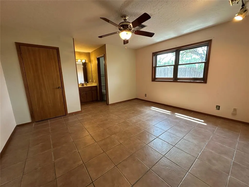 Photo 18 — 2308 Lynn Lane, Weatherford, OK 73096