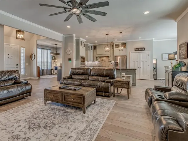 Photo 5 — 15218 Colonia Bella Drive, Edmond, OK 73013