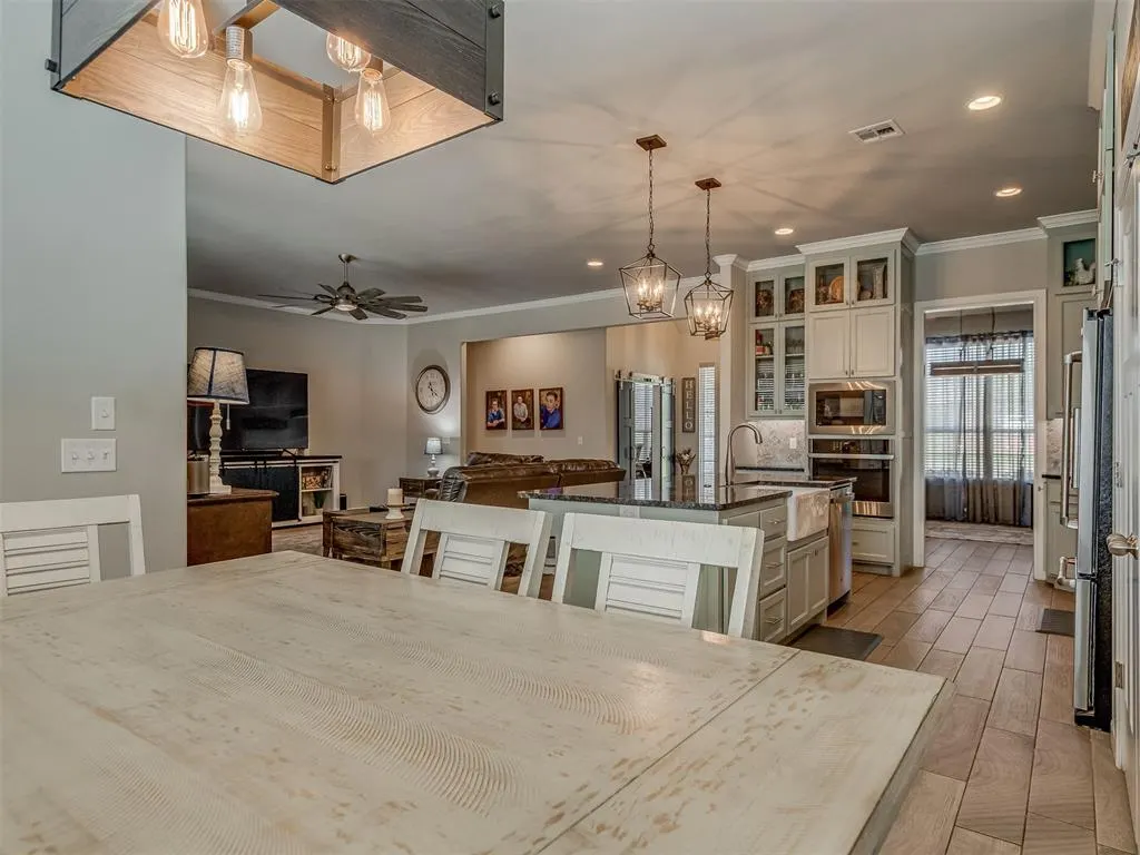 Photo 11 — 15218 Colonia Bella Drive, Edmond, OK 73013
