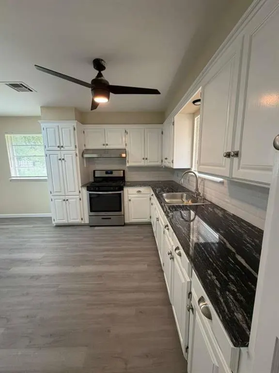 Photo 5 — 1335 NW 94th Street, Oklahoma City, OK 73114